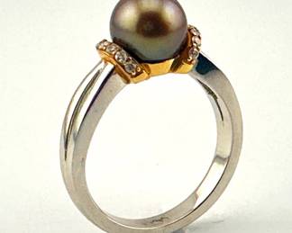 14kt two tone Tahitian pearl and diamond ring