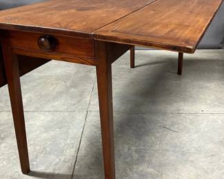 American pine drop leaf harvest table with one drawer