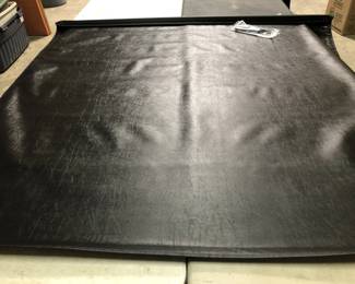 Lot 141 | Truxedo INC. Pick Up Bed Cover
