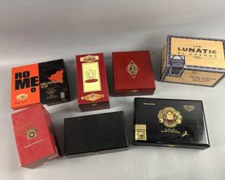 Lot 521 | Cigar Humidor & More
