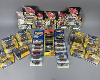 Lot 227 | Hotwheels, Matchbox & More
