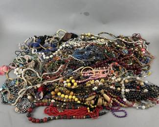 Lot 259 | Beaded Necklace & More

