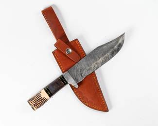 Lot 103o | Handmade Damascus Steel Knife
