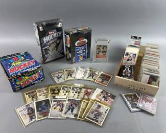 Lot 454 | Topps Hockey Cards & More
