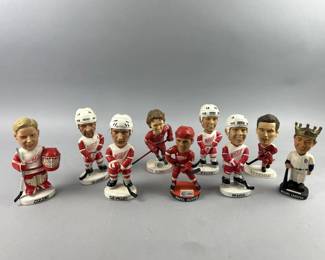 Lot 470 | Detroit Red Wings Bobbleheads & Tigers Bobblhead
