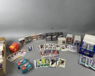 Lot 429 | Lot Of Hockey Cards
