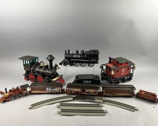 Lot 506 | Liquor Decanters, John Wayne Trains & More
