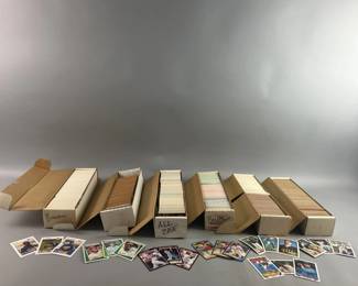 Lot 400 | XL Assortment Of Collectible Baseball Cards
