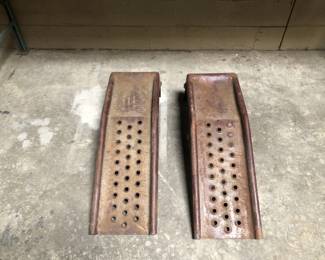 Lot 137 | Heavy Duty Car Tamps
