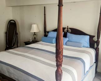 King Poster Bed