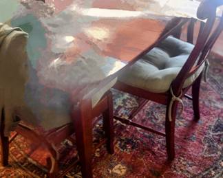 Breakfast Table and Chairs, Oval Rug