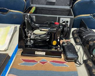 Vintage Singer Sewing Machine in Case Orlando Estate Auction