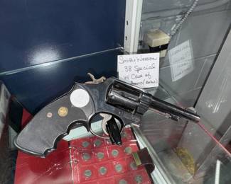 Smith & Wesson .38 Special Model 15-10. Orlando Estate Auction
