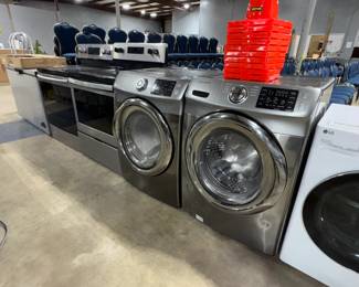 Chest Freezer, Stoves, Washer & Dryers Orlando Estate Auction