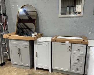 Bathroom Vanity's and mirrors Orlando Estate Auction
