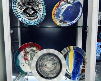 Signed Artists Plates Orlando Estate Auction