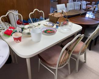 Kitchen table with 4 chairs