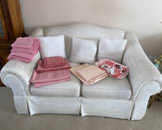 White 2 seat loveseat