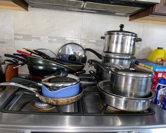 Kitchen pots and pans