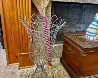 Wire garden urn with a bit of silver leaf