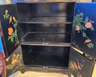 The design carries to the inside of the doors ... as pretty on the inside as the outside!