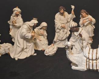 large ceramic white & Gold Nativity with Styrofoam mold in excellent condition - upright figures stand about 10"