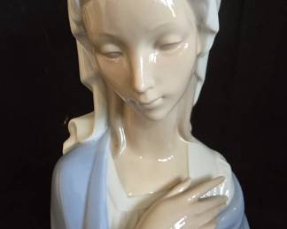 Lladro Madonna