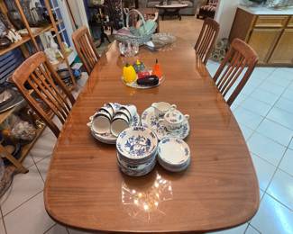  Benny Linden Danish Modern dining table.  Includes glass top and 6 chairs