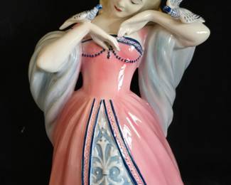 Vintage Goldscheider-Everlast USA XL 12" Ceramic figurine