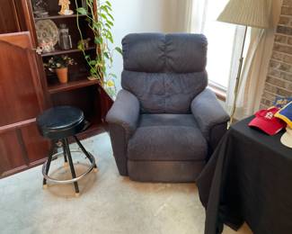 NICE RECLINERS