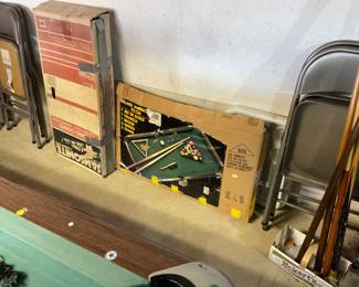 MINI POOL TABLE