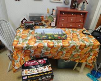 Kitchen Table, chairs, Edenpure