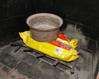 Hearth and copper pot