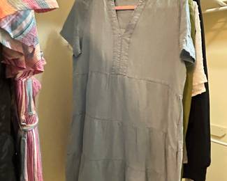 Ladies clothing, current fashion (1-4 years old), most are sizes small and medium 