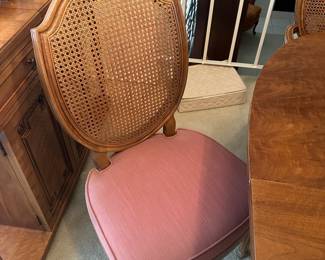 Thomasville dining chair- great condition 1 of 6