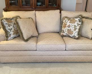 Like new brocade fabric couch. 90" l x 40" d x 34' t (at back)
