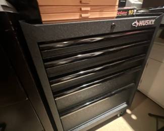 Husky tool chest 