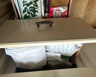 Dish towels & pot holders