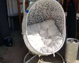 Egg chair