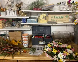 Flower arranging supplies