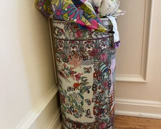 Umbrella holder Asian