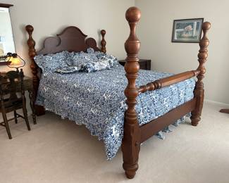 Vintage Cannon Ball queen size bed