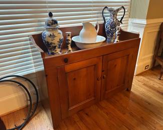 Vintage elongated dry sink