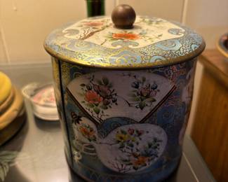 Tea tin