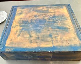 Beauriful distressed cigar box