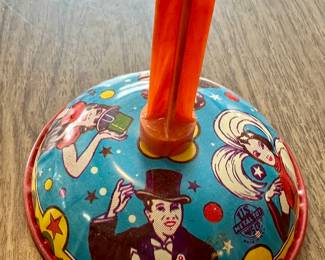 1940s noise maker