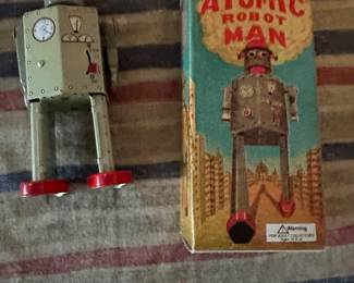 Vintage Atomic Robot Man Tin Wind up toy, Japan