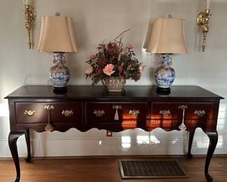 Kindel Queen Anne mahogany console or sideboard.