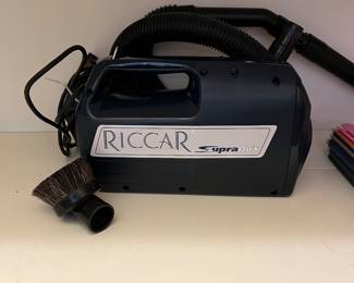 Small Riccar vacuum
