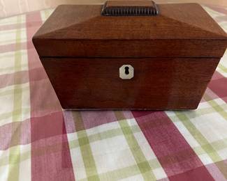 Box with inserts